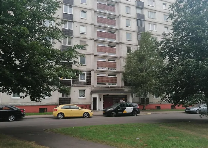 15 Minutes From The And Center 7 Minutes From The Airport * Ρίγα