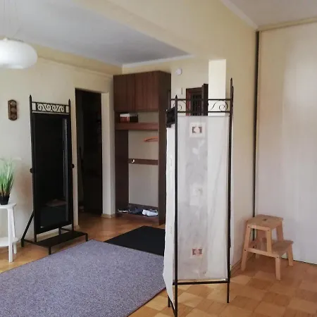 15 Minutes From The And Center 7 Minutes From The Airport